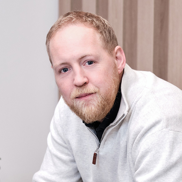 Ian-Whittaker600x600px