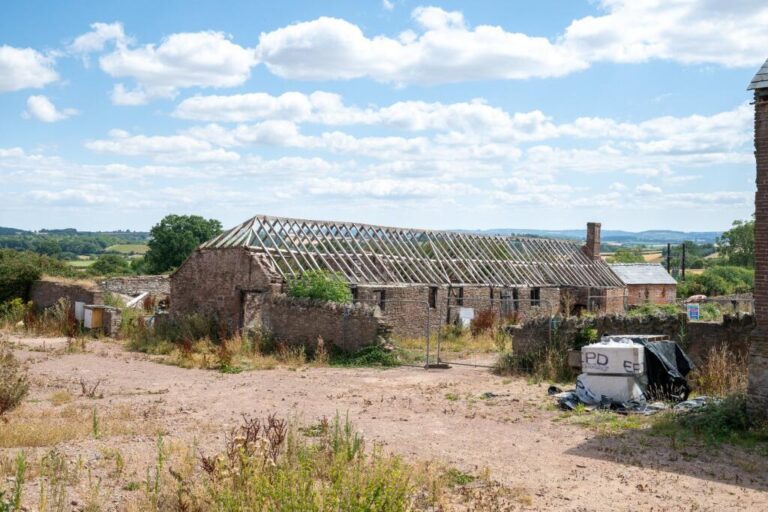Barns